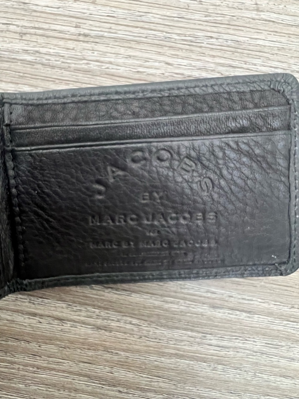 Marc Jacob’s Black Leather Card Holder with Pink Elastic Band - Picture 3 of 3